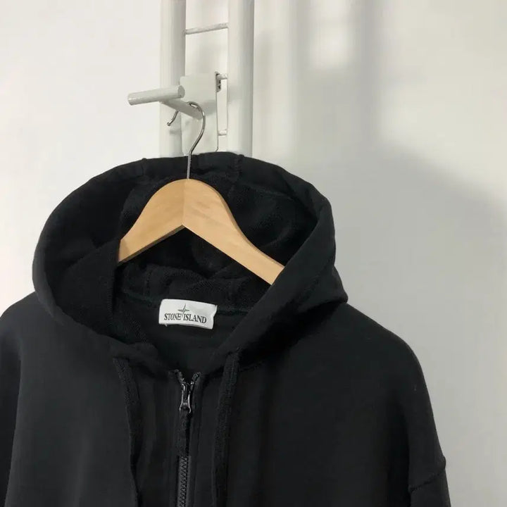 [SOLD OUT] 24SS 스톤아일랜드 가먼트다잉 후드집업 (새상품급)