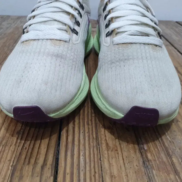 [SOLD OUT] 나이키 에어 줌 페가수스 39 런닝화 (230MM)