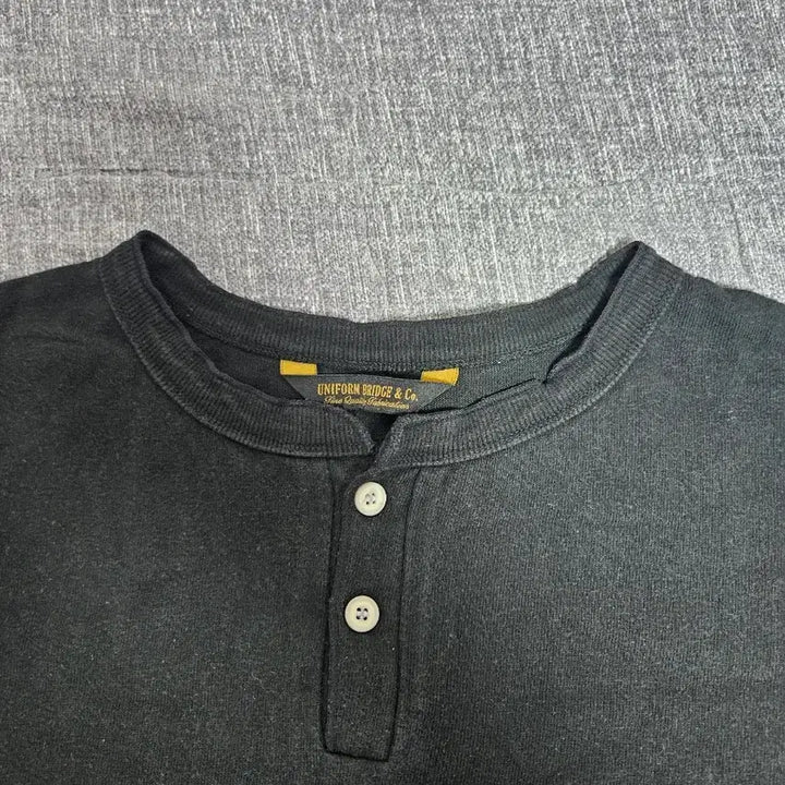 [SOLD OUT] 유니폼브릿지 헨리넥티셔츠