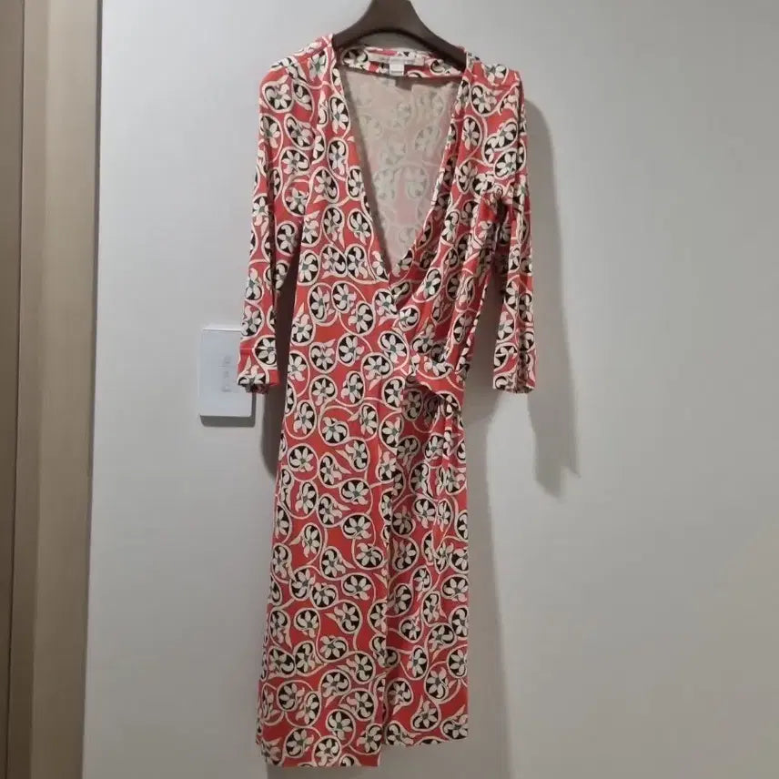 [BUNJANG] DIANE VON FURSTENBERG 실크 랩 원피스 2 / DIANE VON FURSTENBERG 실크 랩 원피스 2