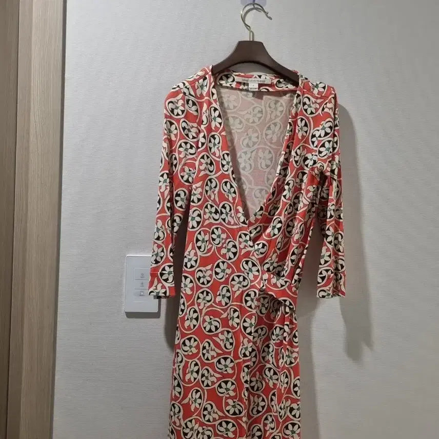 [BUNJANG] DIANE VON FURSTENBERG 실크 랩 원피스 2 / DIANE VON FURSTENBERG 실크 랩 원피스 2