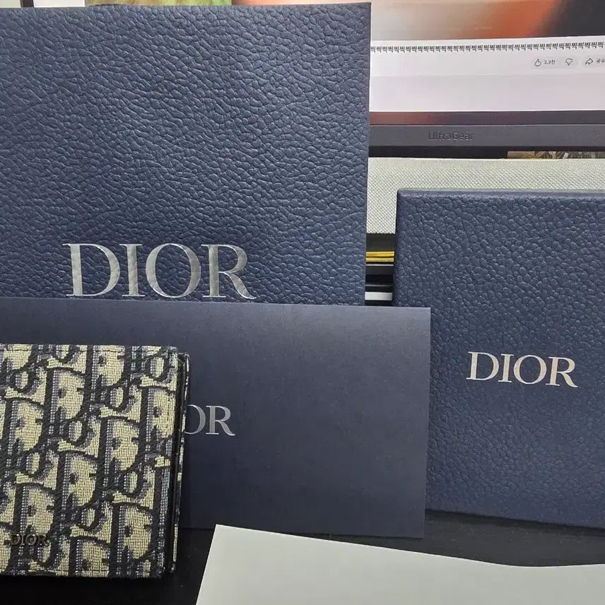 [BUNJANG] 네고가능))베이지 &amp; 블랙 Dior Oblique 자카드 팝니다 / 네고가능))베이지 &amp; 블랙 Dior Oblique 자카드 팝니다