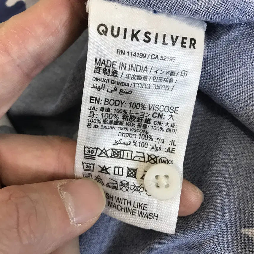 [BUNJANG] 퀵실버 QUIKSILVER 캠프핏 반팔셔츠 [ L] / 퀵실버 QUIKSILVER 캠프핏 반팔셔츠 [ L]