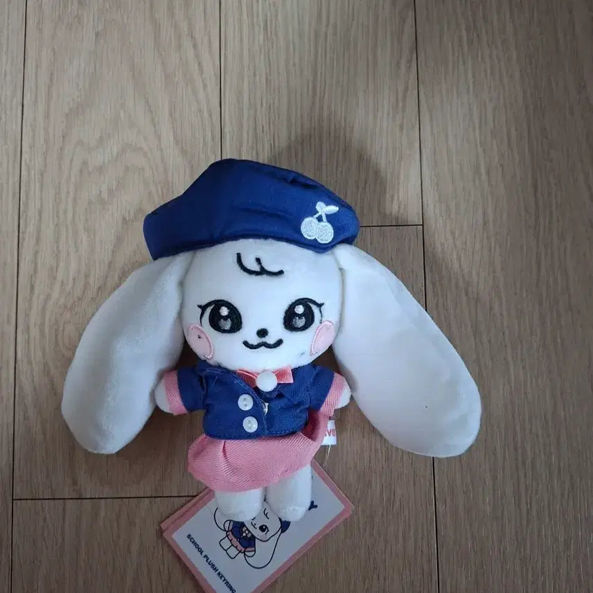 [SOLD OUT] 스쿨 플러시 체리 키링 인형