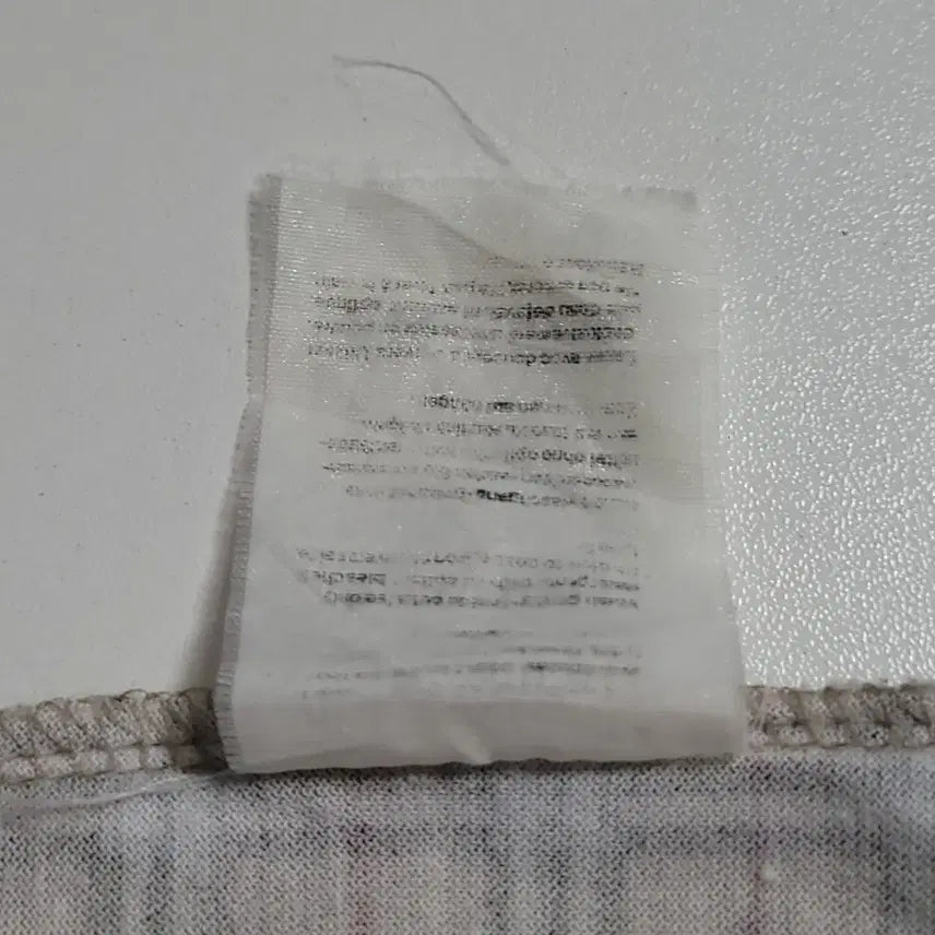 [SOLD OUT] 버버리 반팔티셔츠 손흥 공황패션