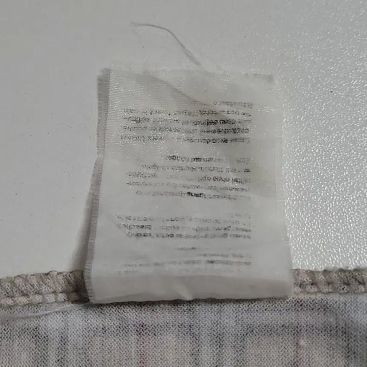 [SOLD OUT] 버버리 반팔티셔츠 손흥 공황패션
