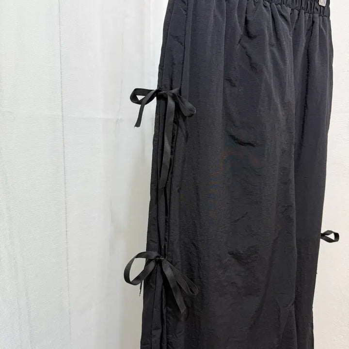 [SOLD OUT] 사이드리본 바스락 나일론 블랙롱치마 롱스커트 4464