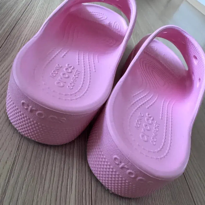 [SOLD OUT] 크록스 핑크 플랫폼 슬라이스 슬리퍼
