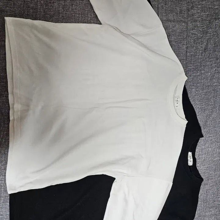 [SOLD OUT] 로엔 긴팔티셔츠(블랙,화이트)