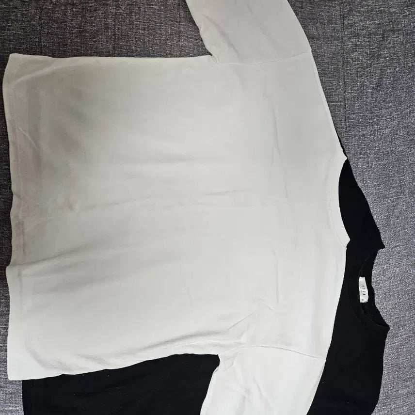 [SOLD OUT] 로엔 긴팔티셔츠(블랙,화이트)