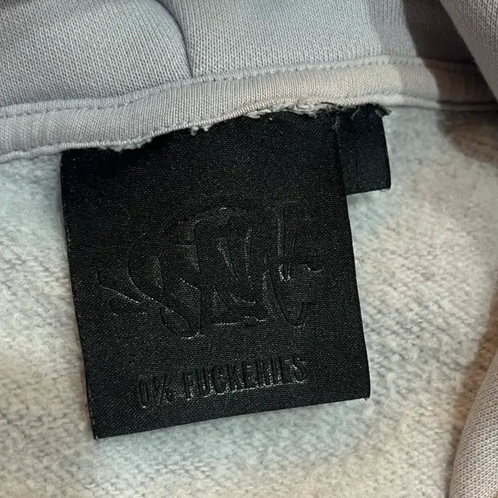 [SOLD OUT] syna world hoodie