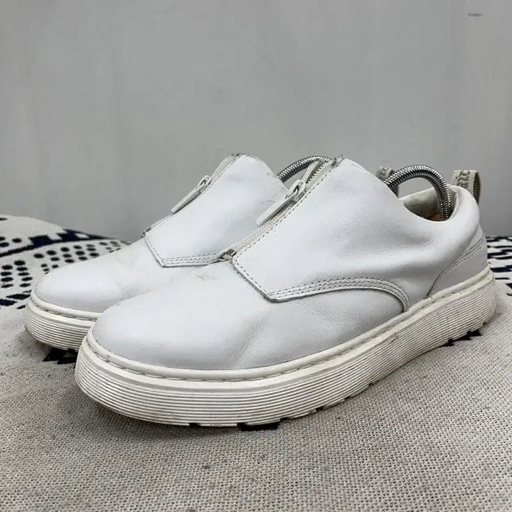 [BUNJANG] Dr. Martens Orian Low Slip-on Shoes UK8 / 닥터마틴 오리안 로우 슬립온 신발 UK8 X00301