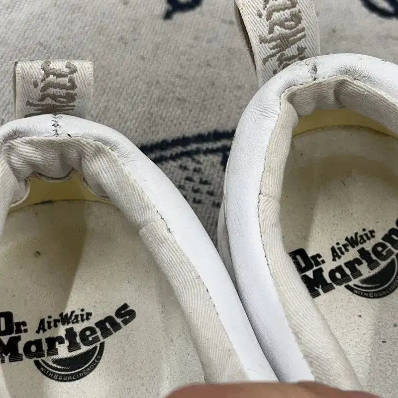[BUNJANG] Dr. Martens Orian Low Slip-on Shoes UK8 / 닥터마틴 오리안 로우 슬립온 신발 UK8 X00301