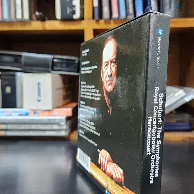 [BUNJANG] 슈베르트 교향곡 하농쿠르트 4CD Warner Classics (수입) / 슈베르트 교향곡 하농쿠르트 4CD Warner Classics (수입)