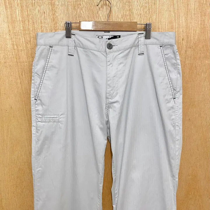 [BUNJANG] OAKLEY 2way pants 오클리 투웨이 지퍼 팬츠 / OAKLEY 2way pants 오클리 투웨이 지퍼 팬츠