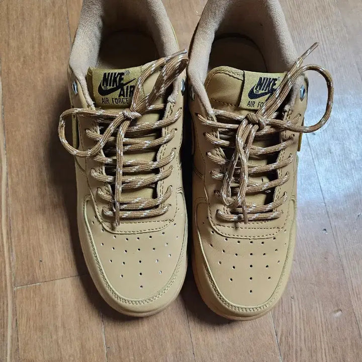 [SOLD OUT] 나이키 에어포스1  된장포스 245