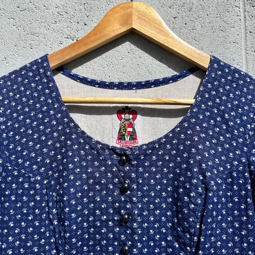 [BUNJANG] Austrian Tyrolean Floral Pattern Dress / 오스트리아 티롤 플라워 패턴 원피스