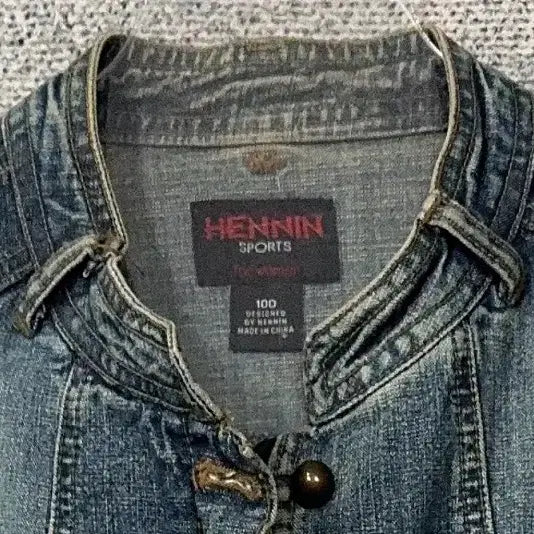 [BUNJANG] Vintage Y2K Washed Denim Jacket (Size 100) / 빈티지 워싱 Y2K 디테일 차이나넥 데님 자켓 100