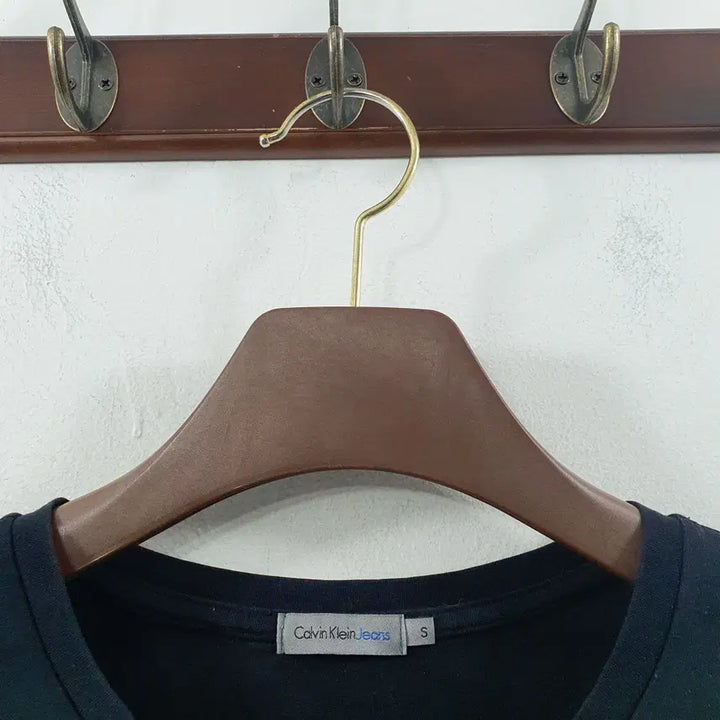 [SOLD OUT] S 캘빈클라인 여성 블랙 슬림핏 캐주얼로고 반팔 면 티셔츠