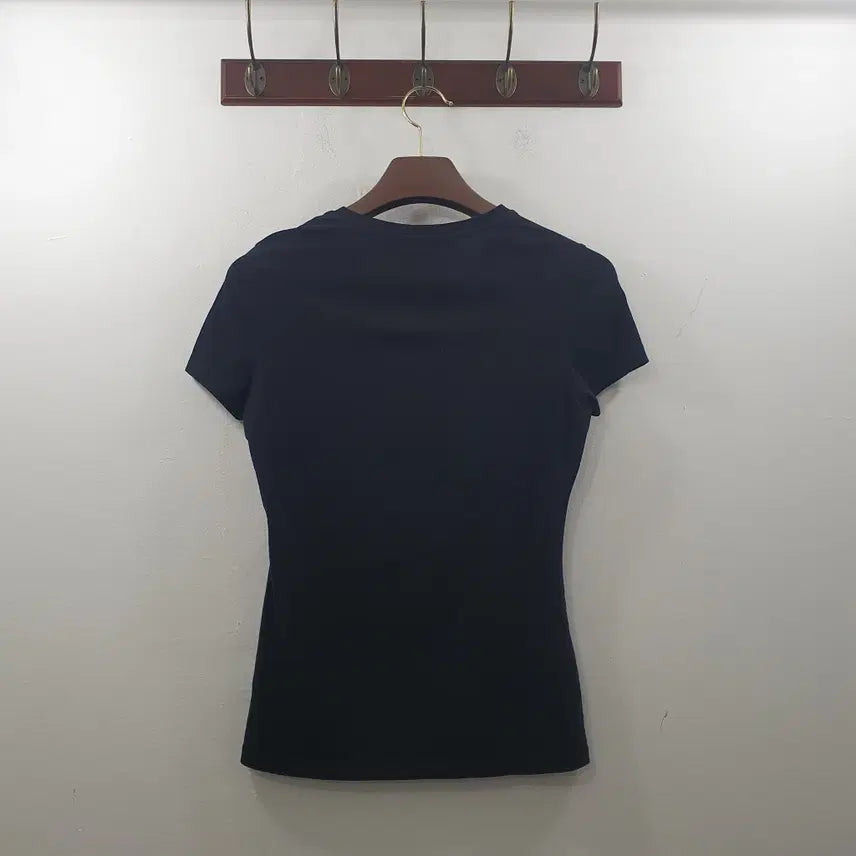 [SOLD OUT] S 캘빈클라인 여성 블랙 슬림핏 캐주얼로고 반팔 면 티셔츠