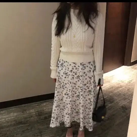 [BUNJANG] LalaShow Skirt &amp; Knit Set / 라라쇼 스커트 + 니트 세트 set 키작녀
