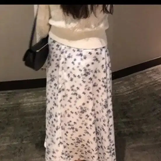[BUNJANG] LalaShow Skirt &amp; Knit Set / 라라쇼 스커트 + 니트 세트 set 키작녀