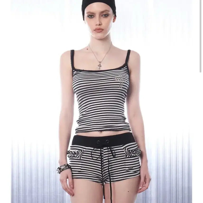 [BUNJANG] Hilda Frik Stripe Set / 힐다 프릭 스트라이프 셋업