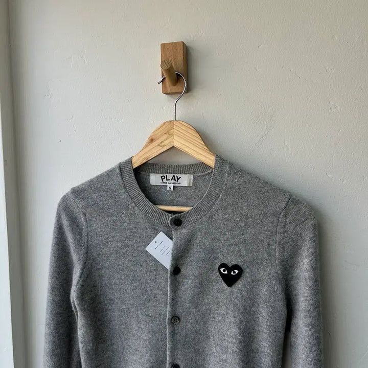 [BUNJANG] Comme des Garcons Black Wool Cardigan / 16786 - 꼼데가르송 블랙 와펜 울 가디건 (울 100%)