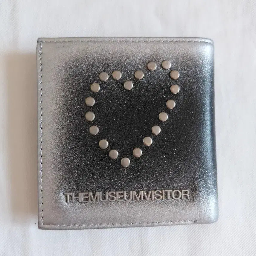 [BUNJANG] The Museum Visitor Silver Wallet / 더 뮤지엄비지터 지갑