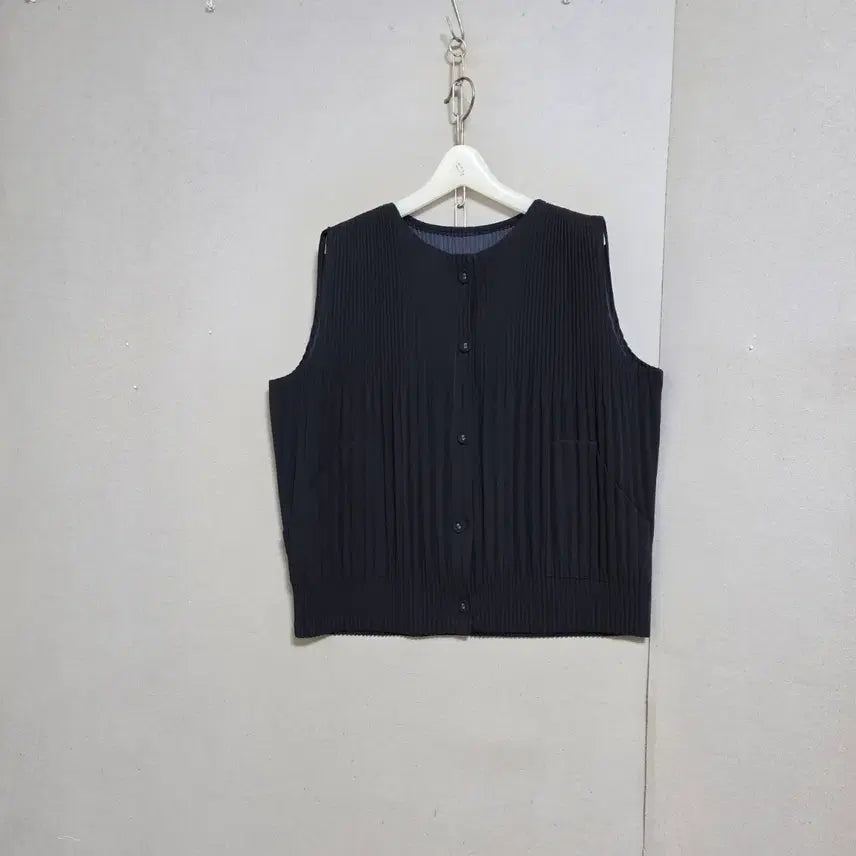 [SOLD OUT] 활용하기좋은 조끼 점퍼 FF   n4708