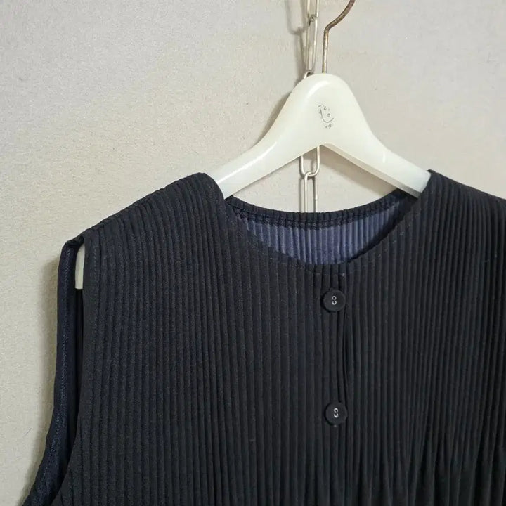 [SOLD OUT] 활용하기좋은 조끼 점퍼 FF   n4708