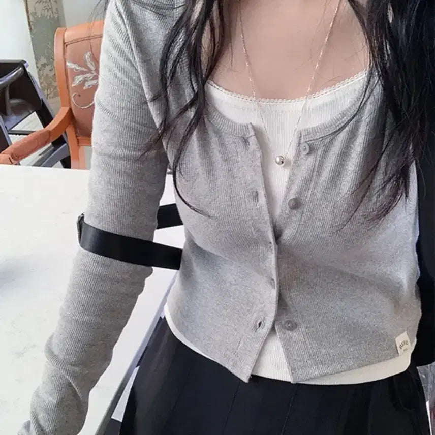 [SOLD OUT] [미개봉 새상품]유리에 히얼유 베이직 가디건 그레이