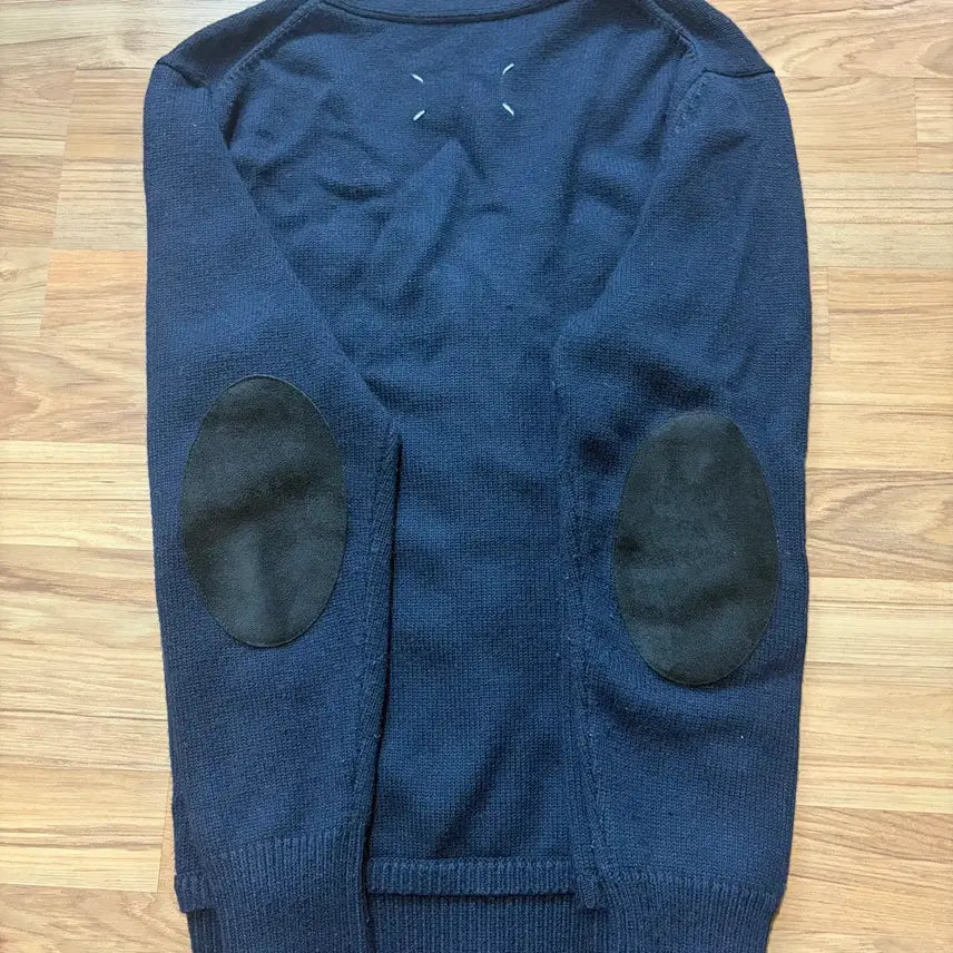 [SOLD OUT] 마르지엘라 캐시미어 가디건