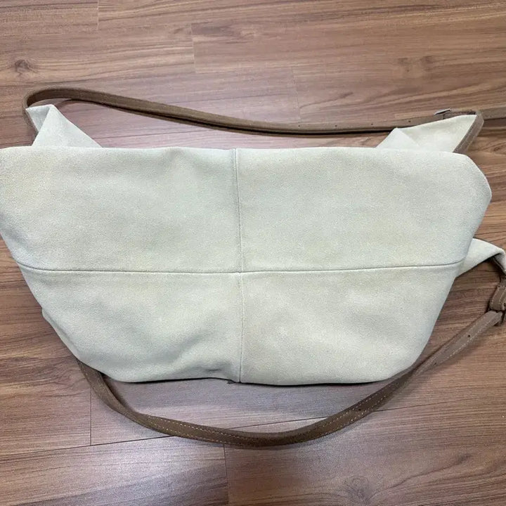 [SOLD OUT] 글로니 스웨이드 숄더백 빅백