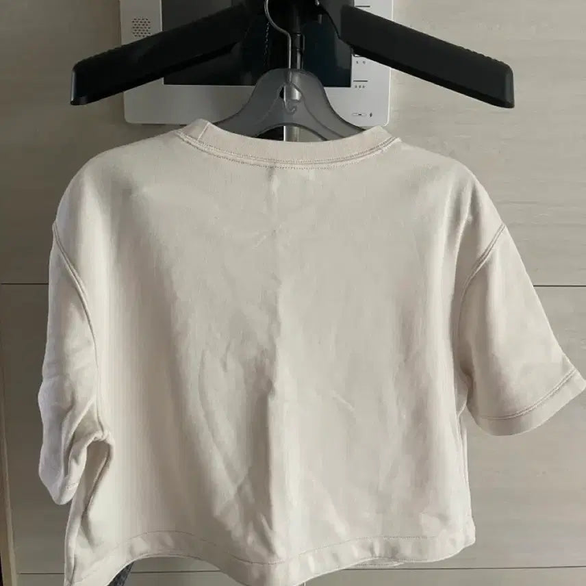 [BUNJANG] Nike Cropped Short Sleeve T-Shirt / 나이키 크롭 반팔티