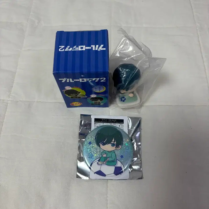 [BUNJANG] Blue Lock Itoshi Rin Figure &amp; Can Badge Bundle Set / 블루록 이토시 린 오네무탄 피규어 캔뱃지 일괄 양도 미개봉