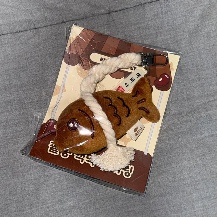 [BUNJANG] Ediya Coffee Red Bean Shaped Fish Bread Charm Keychain / (새상품)이디야커피 붕어빵 액막이 인형키링 (팥붕) [잡화]