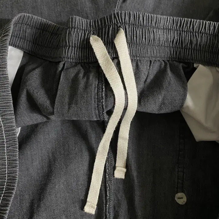 [SOLD OUT] UNIQLO SHORTS 4XL