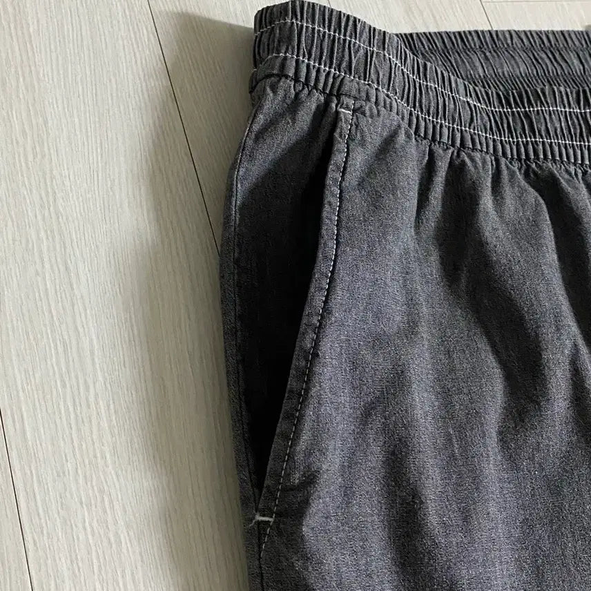 [SOLD OUT] UNIQLO SHORTS 4XL