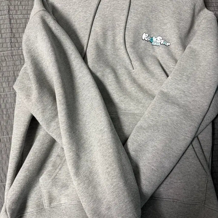 [BUNJANG] Woojunging AraRakStar Hoodie / 우정잉 어라락스타 후드티