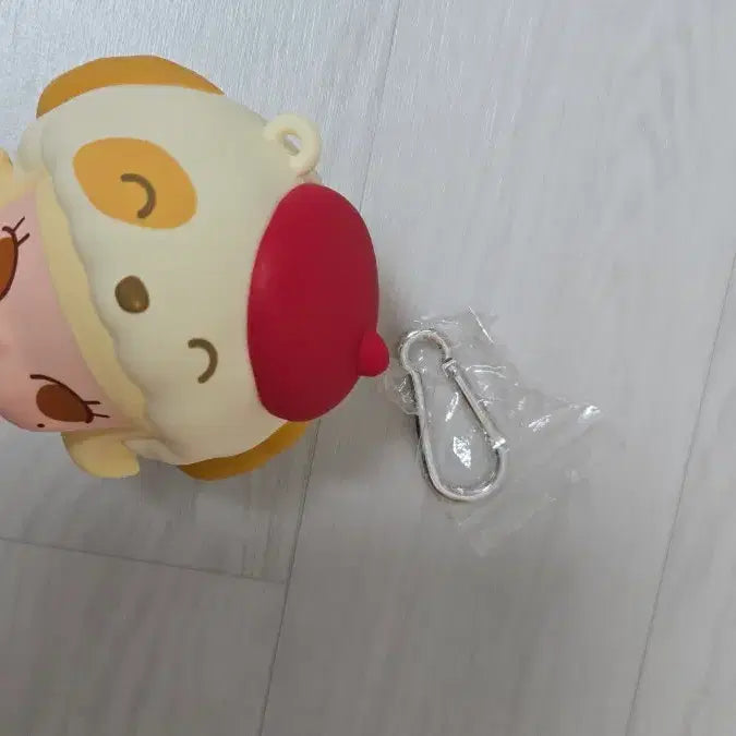 [BUNJANG] POP MART Molly Earphone Bag Keychain / 팝마트 파자마 파티 몰리 이어폰백 키링