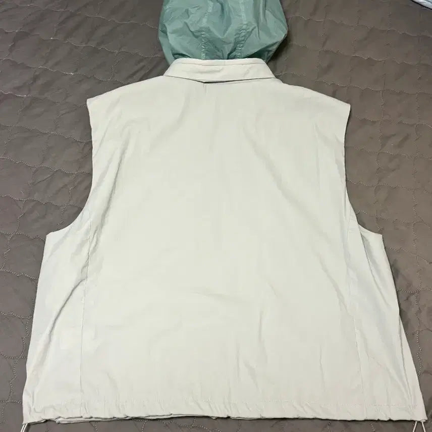 [BUNJANG] Amomento Mint Grey Vest Large / 아모멘토 민트그레이 베스트 라지