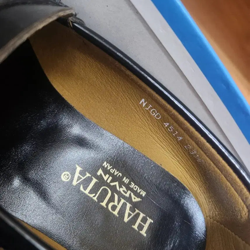 [BUNJANG] Haruta Leather Loafers - Size 235 / 하루타 구두 235사이즈