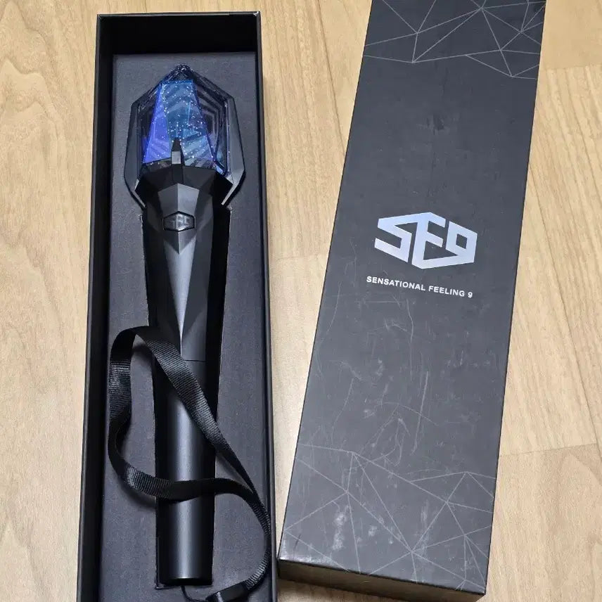 [BUNJANG] SF9 Official Lightstick / SF9 응원봉 팝니다