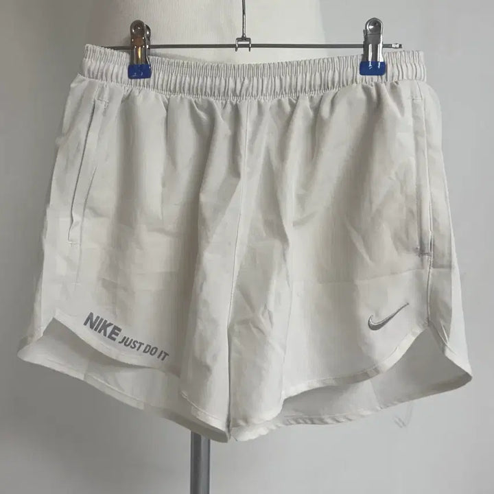 [BUNJANG] Nike Just Do It Shorts Ivory / 나이키 JUST DO IT 반바지 아이보리