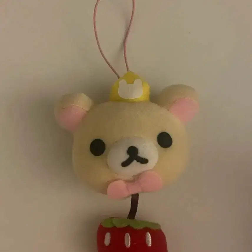 [BUNJANG] Korilakkuma Strawberry Cleaner Strap Keyring / 고전 딸기 코리락쿠마 클리너 스트랩 키링