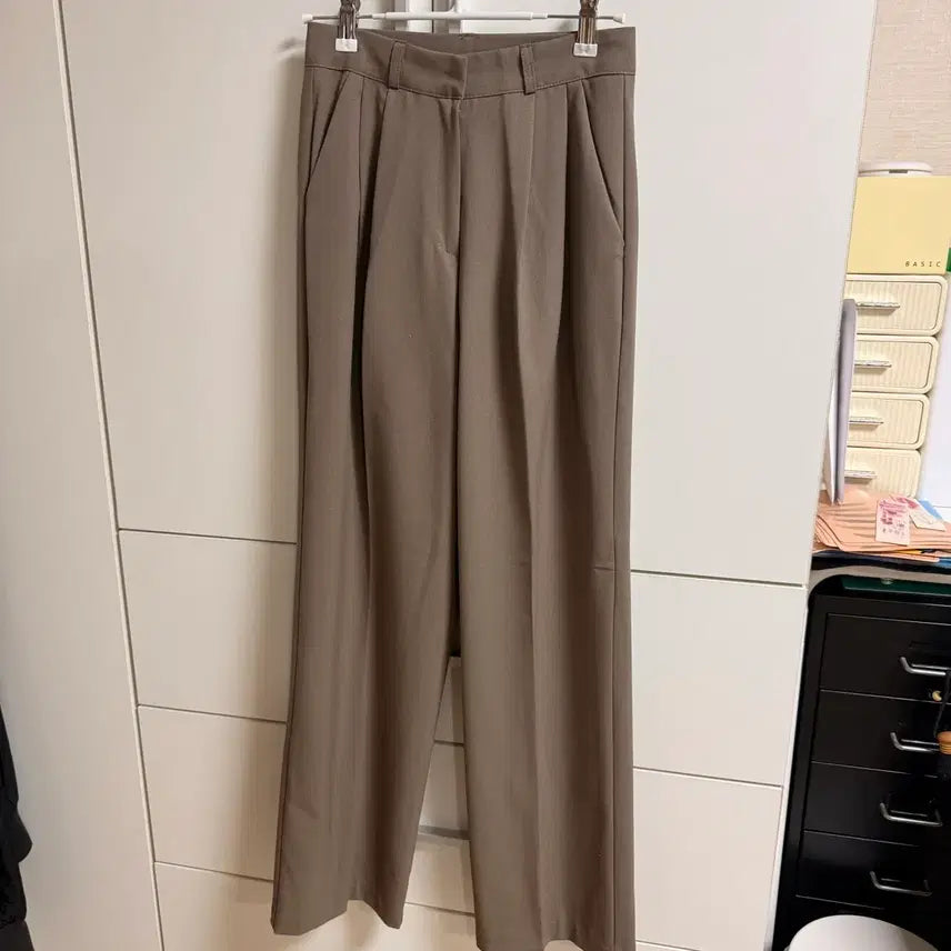 [BUNJANG] Pintuck Wide Slacks Brown S / 새상품) 핀턱 와이드 슬랙스 브라운 S