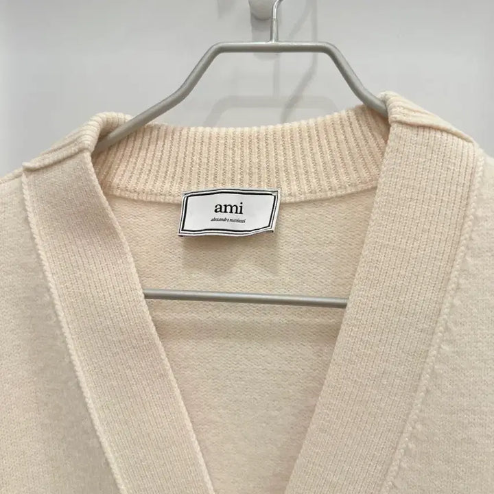 [SOLD OUT] 아미 하트 로고 가디건 아이보리 정품M