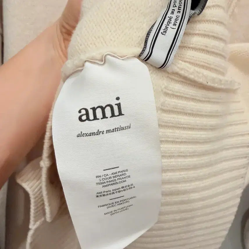 [SOLD OUT] 아미 하트 로고 가디건 아이보리 정품M