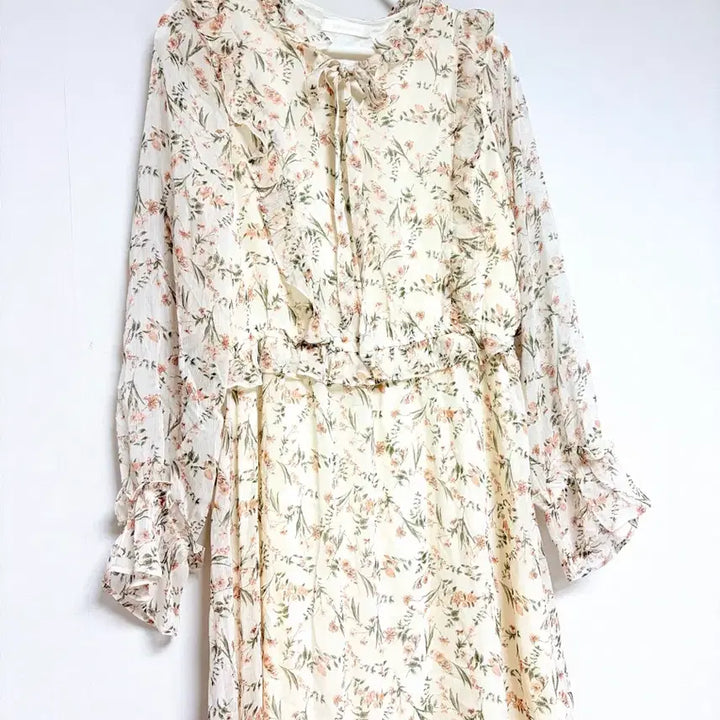 [SOLD OUT] 공구우먼 아이보리 플라워 프릴 롱원피스